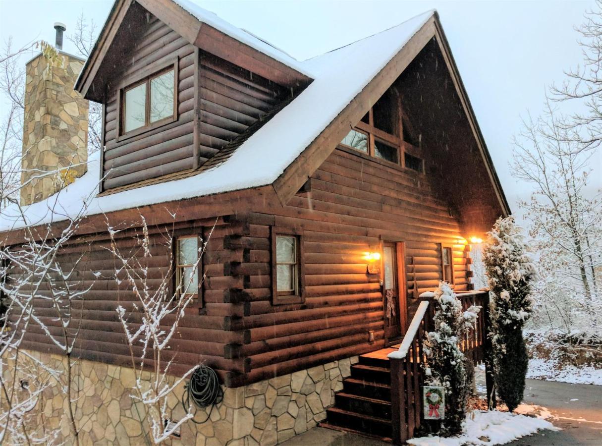Romantic, Honeymoon Cabin In The Smokies! Gatlinburg Εξωτερικό φωτογραφία