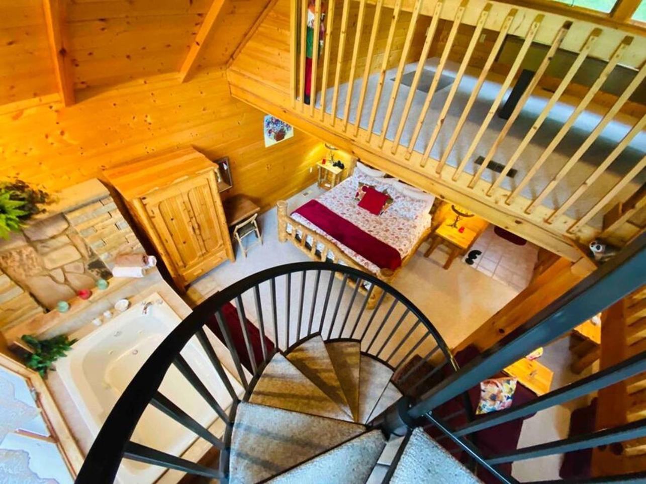 Romantic, Honeymoon Cabin In The Smokies! Gatlinburg Εξωτερικό φωτογραφία