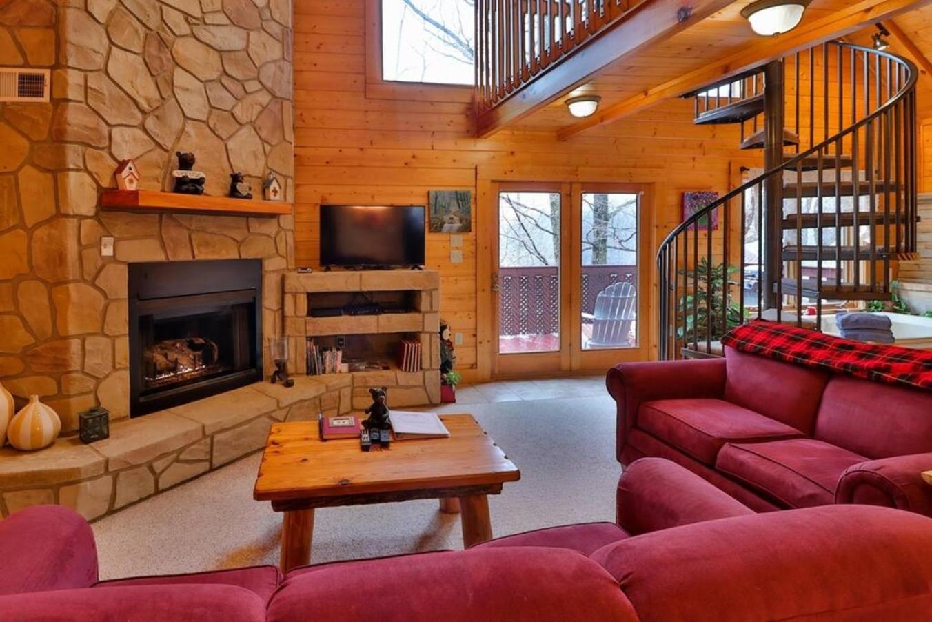 Romantic, Honeymoon Cabin In The Smokies! Gatlinburg Εξωτερικό φωτογραφία